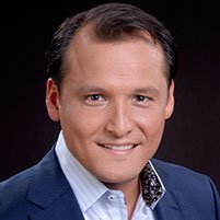 Dr. Aran Degenhardt, MD, MPH & TM, cAc